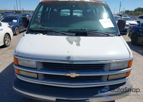 1998 Chevrolet Express from USA, damaged, VIN 1GAHG39R9W1007512